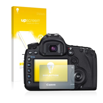 Parte frontal de un envase de producto con el logotipo de la marca upscreen. Al lado se muestra el dispositivo Canon EOS 5D Ma