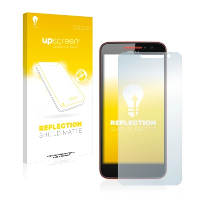 Parte frontal de un envase de producto con el logotipo de la marca upscreen. Al lado se muestra el dispositivo BLU Studio C co