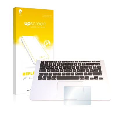 Parte frontal de un envase de producto con el logotipo de la marca upscreen. Al lado se muestra el dispositivo Apple MacBook P