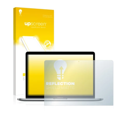 Parte frontal de un envase de producto con el logotipo de la marca upscreen. Al lado se muestra el dispositivo Apple MacBook P