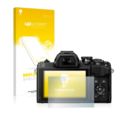 Parte frontal de un envase de producto con el logotipo de la marca upscreen. Al lado se muestra el dispositivo Olympus OM-D E-
