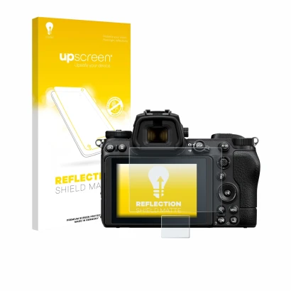 Parte frontal de un envase de producto con el logotipo de la marca upscreen. Al lado se muestra el dispositivo Nikon Z 6 II co