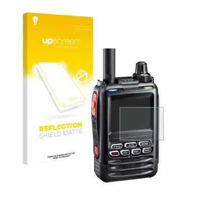 Parte frontal de un envase de producto con el logotipo de la marca upscreen. Al lado se muestra el dispositivo Yaesu FT-5DE/DR