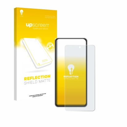 Parte frontal de un envase de producto con el logotipo de la marca upscreen. Al lado se muestra el dispositivo realme GT 7T co