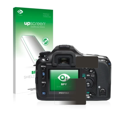 Parte frontal de un envase de producto con el logotipo de la marca upscreen. Al lado se muestra el dispositivo Pentax K10D con
