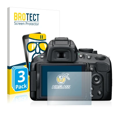 Parte frontal de un envase de producto con el logotipo de la marca BROTECT. Al lado se muestra el dispositivo Nikon D5100 con 