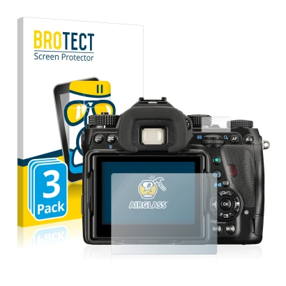 Parte frontal de un envase de producto con el logotipo de la marca BROTECT. Al lado se muestra el dispositivo Pentax K-1 Mark 