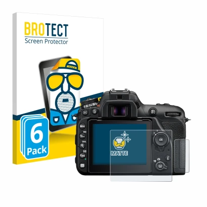 Parte frontal de un envase de producto con el logotipo de la marca BROTECT. Al lado se muestra el dispositivo Nikon D7500 con