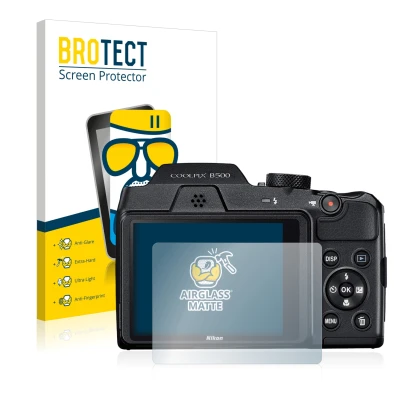 Parte frontal de un envase de producto con el logotipo de la marca BROTECT. Al lado se muestra el dispositivo Nikon Coolpix B5
