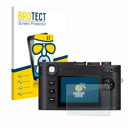 Parte frontal de un envase de producto con el logotipo de la marca BROTECT. Al lado se muestra el dispositivo Leica M11 con su