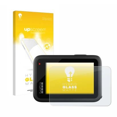 Parte frontal de un envase de producto con el logotipo de la marca upscreen. Al lado se muestra el dispositivo GoPro Hero 10 B