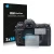 Parte frontal de un envase de producto con el logotipo de la marca Savvies. Al lado se muestra el dispositivo Nikon D200 con s