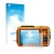 Parte frontal de un envase de producto con el logotipo de la marca upscreen. Al lado se muestra el dispositivo Panasonic Lumix