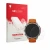 Parte frontal de un envase de producto con el logotipo de la marca upscreen. Al lado se muestra el dispositivo Garmin Fenix 9 