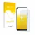 Parte frontal de un envase de producto con el logotipo de la marca upscreen. Al lado se muestra el dispositivo Tecno Spark 5 P