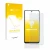 Parte frontal de un envase de producto con el logotipo de la marca upscreen. Al lado se muestra el dispositivo Xiaomi Mi 10T L