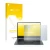 Parte frontal de un envase de producto con el logotipo de la marca upscreen. Al lado se muestra el dispositivo Acer Chromebook