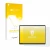 Parte frontal de un envase de producto con el logotipo de la marca upscreen. Al lado se muestra el dispositivo Microsoft Surfa