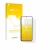 Parte frontal de un envase de producto con el logotipo de la marca upscreen. Al lado se muestra el dispositivo Google Pixel 8 