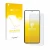 Parte frontal de un envase de producto con el logotipo de la marca upscreen. Al lado se muestra el dispositivo Samsung Galaxy 