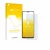 Parte frontal de un envase de producto con el logotipo de la marca upscreen. Al lado se muestra el dispositivo ZTE Blade V70 M