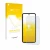 Parte frontal de un envase de producto con el logotipo de la marca upscreen. Al lado se muestra el dispositivo Google Pixel 9a