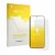 Parte frontal de un envase de producto con el logotipo de la marca upscreen. Al lado se muestra el dispositivo Huawei Enjoy 90