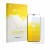 Parte frontal de un envase de producto con el logotipo de la marca upscreen. Al lado se muestra el dispositivo Honor 600e con 