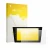Parte frontal de un envase de producto con el logotipo de la marca upscreen. Al lado se muestra el dispositivo Dynavin D10-W21