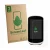 Parte frontal de un envase de producto con el logotipo de la marca ScreenLeaf. Al lado se muestra el dispositivo Garmin Edge E